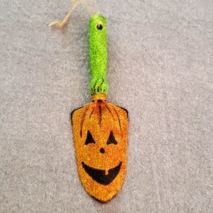 Handmade! Pumpkin Shovel Decor